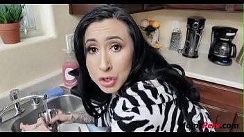 MOM Fucks Her Son Whereas Dad's Not Dwelling